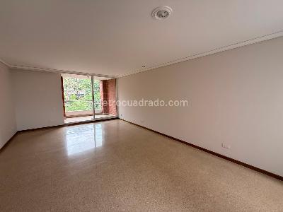Apartamento de 2 alcobas en arriendo en La Florida, Medellín, 134 m² · foto 4 de 15