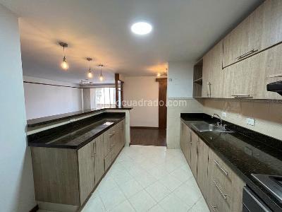 Apartamento de 4 alcobas en arriendo en Conquistadores, Medellín, 160 m² · foto 4 de 13