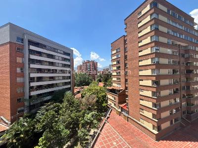 Apartamento de 4 alcobas en arriendo en Conquistadores, Medellín, 160 m² · foto 5 de 13