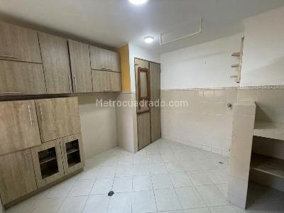 Apartamento de 4 alcobas en arriendo en Conquistadores, Medellín, 160 m² · foto 13 de 13