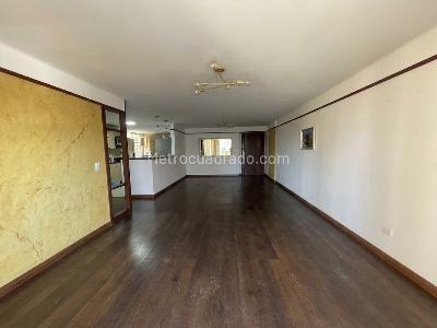 Apartment for rent in Los Conquistadores, Medellín