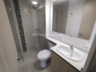 Apartamento de 3 alcobas en arriendo en Cabañitas, Bello, 60 m² · foto 10 de 12