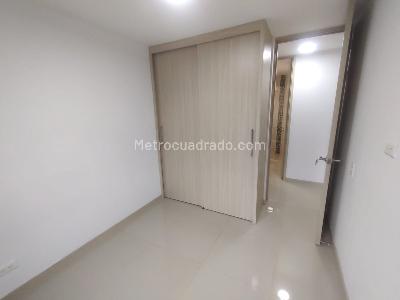 Apartamento de 3 alcobas en arriendo en Cabañitas, Bello, 60 m² · foto 5 de 12