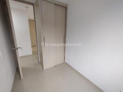 Apartamento de 3 alcobas en arriendo en Cabañitas, Bello, 60 m² · foto 9 de 12