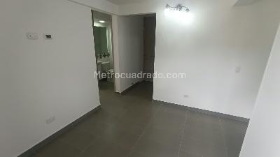 Apartamento de 2 alcobas en arriendo en Loma De Los Bernal, Medellín, 65 m² · foto 6 de 14