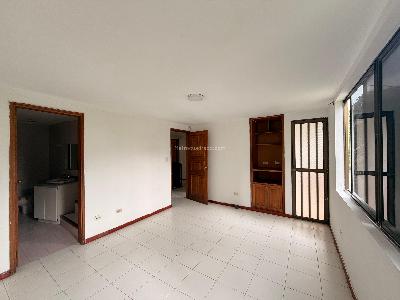 Casa de 4 alcobas en arriendo en Pinares, Pereira, 215 m² · foto 8 de 24