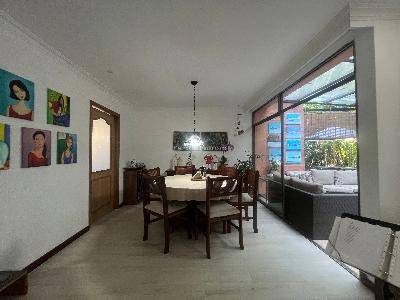 Casa de 3 alcobas en venta en Loma Del Chocho, Envigado, 201 m² · foto 6 de 20
