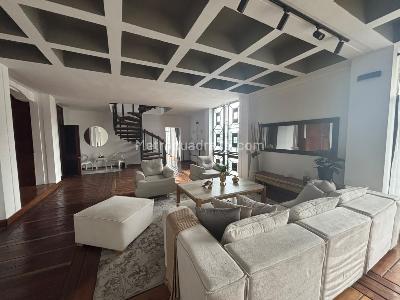 Apartamento de 4 alcobas en arriendo en La Florida, Medellín, 400 m² · foto 2 de 16