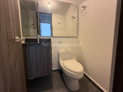 Apartamento de 3 alcobas en arriendo en Las Palmas, Medellín, 80 m² · foto 10 de 12
