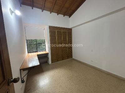 Apartamento de 3 alcobas en arriendo en Conquistadores, Medellín, 170 m² · foto 8 de 15