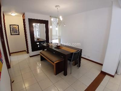 Apartamento de 2 alcobas en arriendo en Oviedo, Medellín, 63 m² · foto 4 de 10