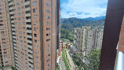 Apartamento de 2 alcobas en arriendo en Loma De San Jose, Sabaneta, 67 m² · foto 8 de 15