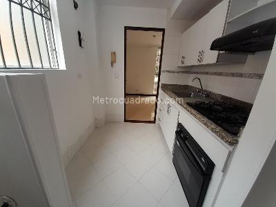 Apartamento de 2 alcobas en arriendo en Astorga, Medellín, 72 m² · foto 3 de 19