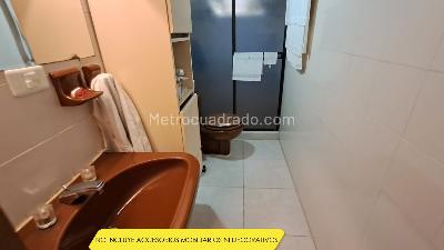 Casa de 5 alcobas en arriendo en Cumbres, Envigado, 1700 m² · foto 13 de 15