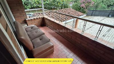 Casa de 5 alcobas en arriendo en Cumbres, Envigado, 1700 m² · foto 5 de 15
