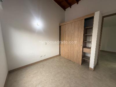 Apartamento de 3 alcobas en arriendo en Castropol, Medellín, 110 m² · foto 10 de 20