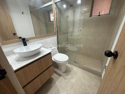 Apartamento de 3 alcobas en arriendo en Castropol, Medellín, 110 m² · foto 18 de 20