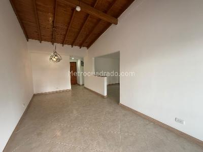 Apartamento de 3 alcobas en arriendo en Castropol, Medellín, 110 m² · foto 3 de 20
