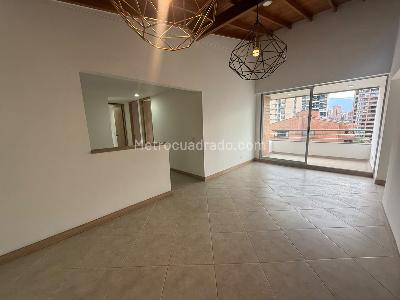 Apartamento de 3 alcobas en arriendo en Castropol, Medellín, 110 m² · foto 4 de 20