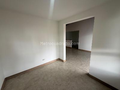Apartamento de 3 alcobas en arriendo en Castropol, Medellín, 110 m² · foto 8 de 20