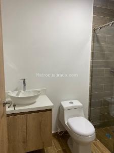 Apartamento de 3 alcobas en venta en Cabañitas, Bello, 100 m² · foto 7 de 16
