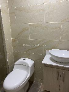 Apartamento de 3 alcobas en venta en Cabañas, Bello, 86 m² · foto 9 de 11