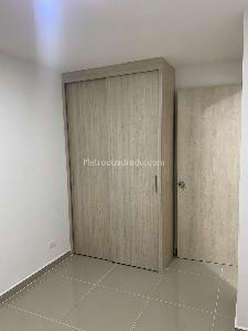 Apartamento de 3 alcobas en venta en Cabañas, Bello, 86 m² · foto 4 de 11