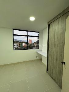 Apartamento de 3 alcobas en venta en Laureles La Castellana, Medellín, 100 m² · foto 10 de 14