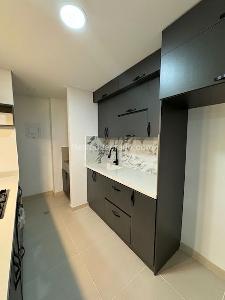 Apartamento de 3 alcobas en venta en Laureles La Castellana, Medellín, 100 m² · foto 3 de 14