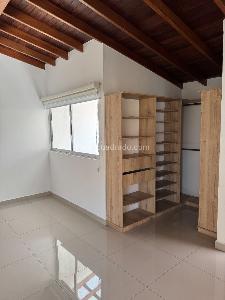 Apartamento de 3 alcobas en venta en Cabañas, Bello, 164 m² · foto 13 de 16