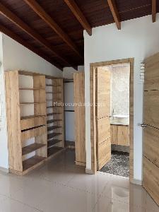 Apartamento de 3 alcobas en venta en Cabañas, Bello, 164 m² · foto 14 de 16