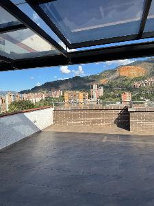 Apartamento de 3 alcobas en venta en Cabañas, Bello, 164 m² · foto 15 de 16