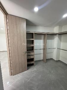 Apartamento de 3 alcobas en venta en Cabañas, Bello, 120 m² · foto 4 de 12