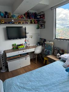 Apartamento de 3 alcobas en venta en Cabañas, Bello, 94 m² · foto 4 de 17