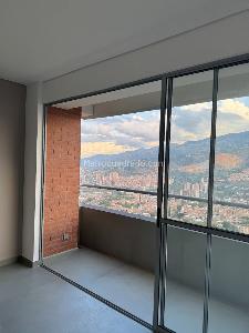 Apartamento de 2 alcobas en venta en Cabañas, Bello, 64 m² · foto 2 de 13