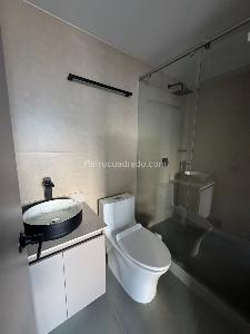 Apartamento de 2 alcobas en venta en Cabañas, Bello, 64 m² · foto 7 de 13