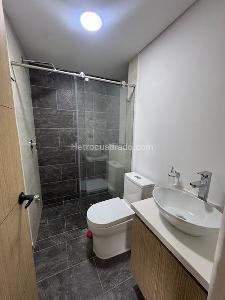 Apartamento de 2 alcobas en venta en Robledo Pilarica, Medellín, 67 m² · foto 16 de 18
