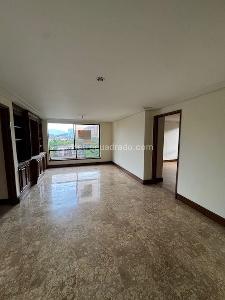 Apartamento de 4 alcobas en venta en El Poblado Manila, Medellín, 235 m² · foto 13 de 20