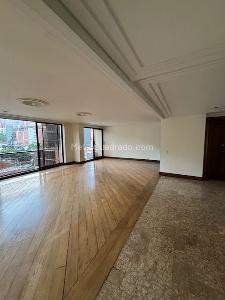Apartamento de 4 alcobas en venta en El Poblado Manila, Medellín, 235 m² · foto 2 de 20