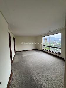 Apartamento de 4 alcobas en venta en El Poblado Manila, Medellín, 235 m² · foto 9 de 20