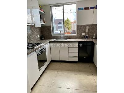 Apartamento de 3 alcobas en venta en Santa Barbara, Bogotá, 230 m² · foto 8 de 20