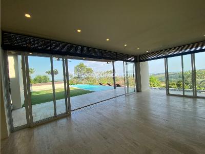Casa de 5 alcobas en venta en Pance, Cali · foto 2 de 20