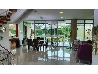 Casa de 5 alcobas en venta en Ciudad Jardin, Cali, 1190 m² · foto 2 de 20