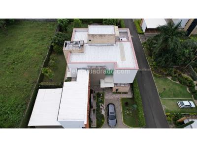 Casa de 5 alcobas en venta en Ciudad Jardin, Cali, 1190 m² · foto 8 de 20