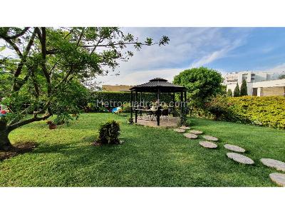 Casa de 5 alcobas en venta en Ciudad Jardin, Cali, 1190 m² · foto 16 de 20