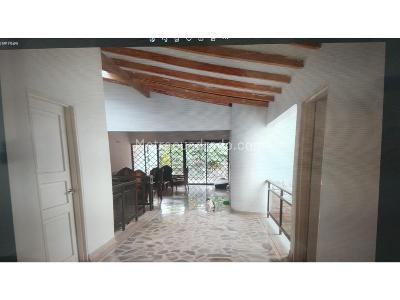 Casa de 4 alcobas en venta en El Gran Limonar, Cali, 542 m² · foto 2 de 20