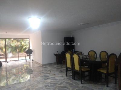 Casa de 4 alcobas en venta en El Gran Limonar, Cali, 542 m² · foto 4 de 20