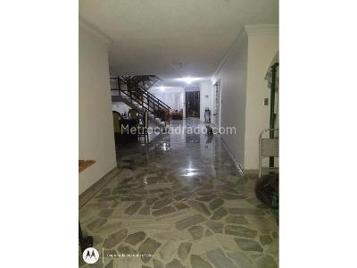 Casa de 4 alcobas en venta en El Gran Limonar, Cali, 542 m² · foto 6 de 20