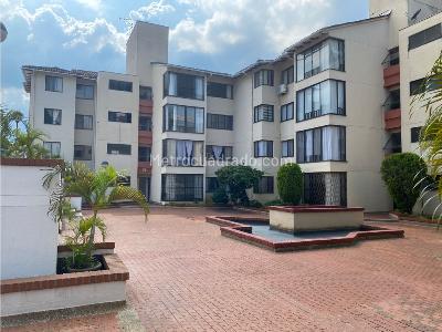 Apartamento de 3 alcobas en venta en Ciudad Jardin, Cali, 70 m² · foto 2 de 9