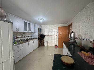 Casa de 3 alcobas en venta en Santa Anita, Cali, 462 m² · foto 4 de 20